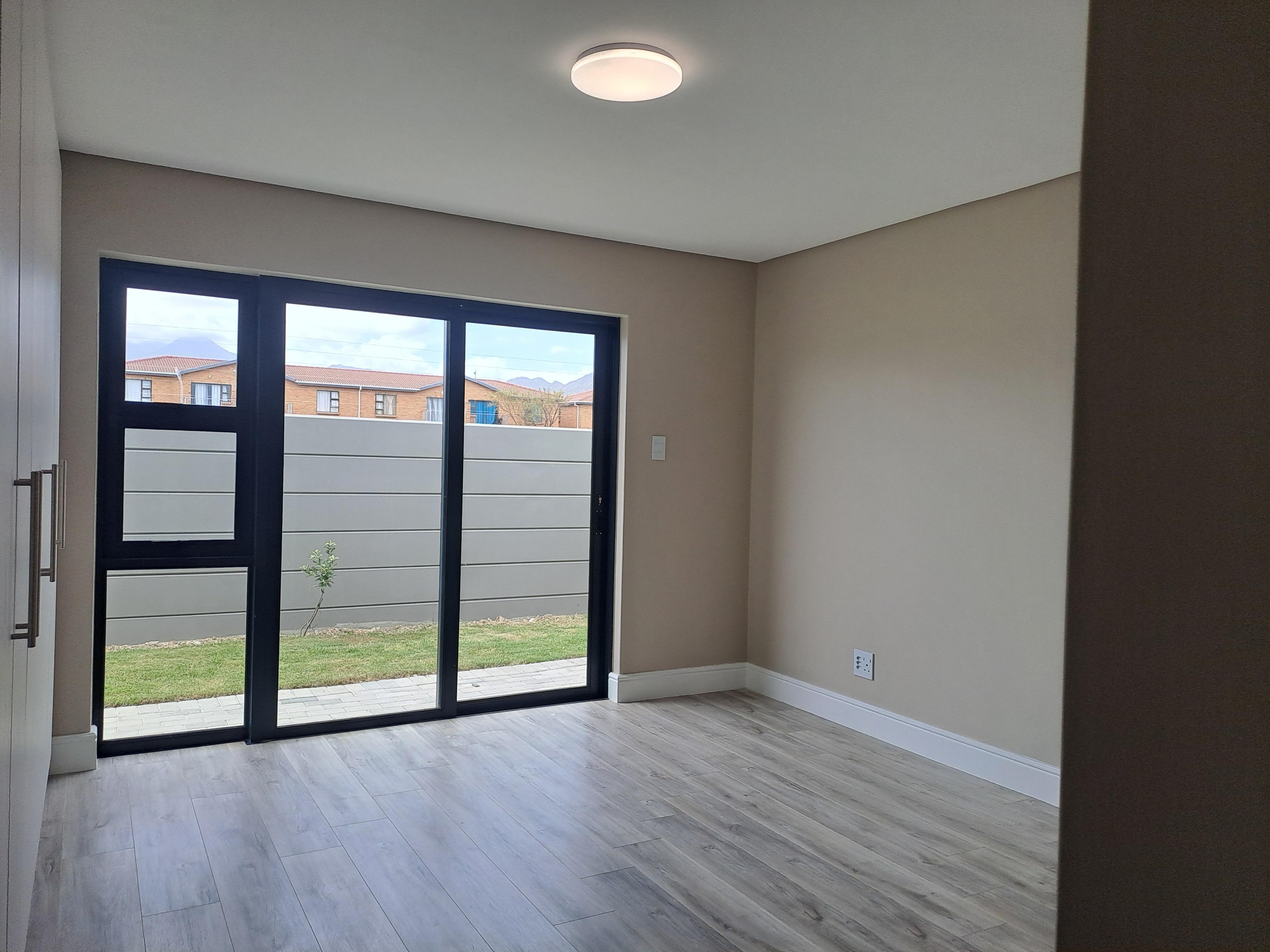 3 Bedroom Property for Sale in Sea Breeze Western Cape